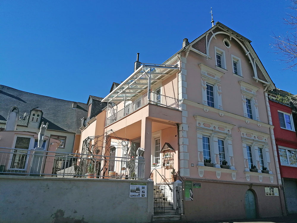 Weingut Schuh-Sausen Reil Mosel