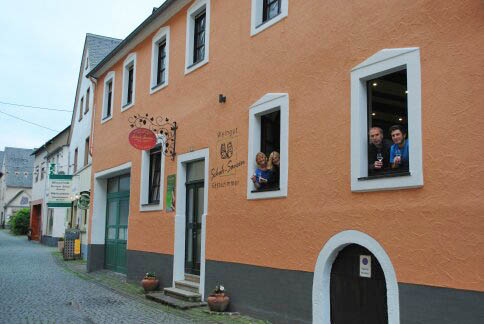 Weingut Schuh-Sausen Reil Mosel