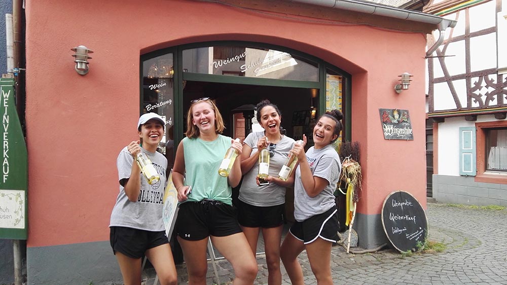 Weingut Schuh-Sausen Reil Mosel Weinstube Winzerstube