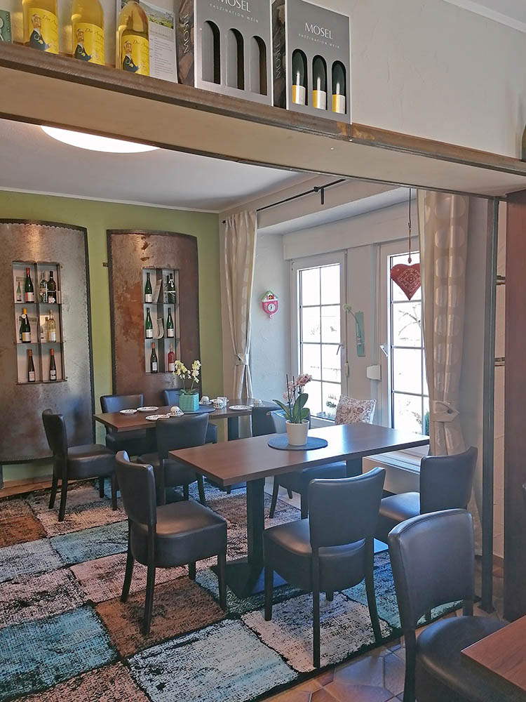 Weingut Schuh-Sausen Reil Mosel Frühstück