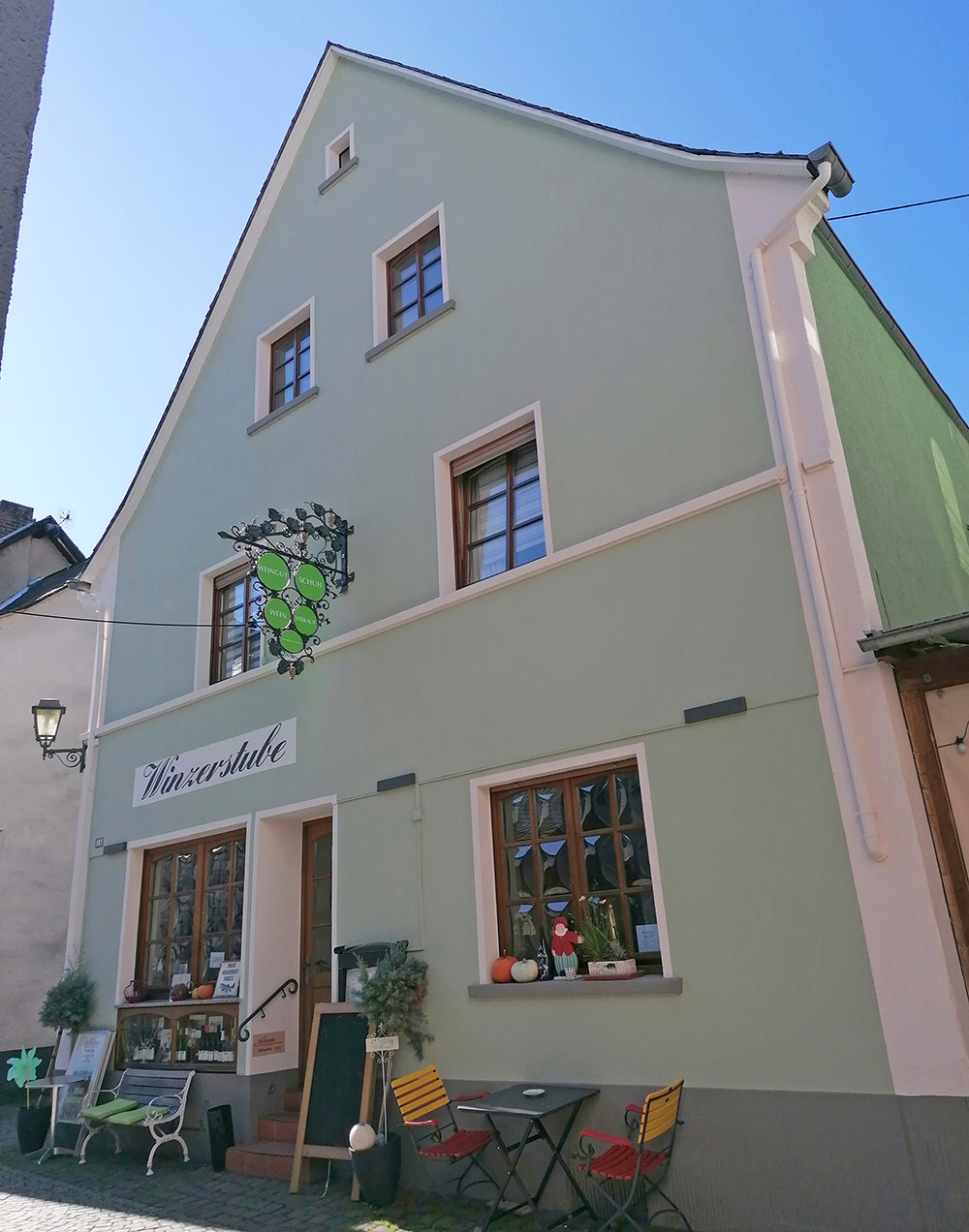 Weingut Schuh-Sausen Reil Mosel Weinstube Winzerstube